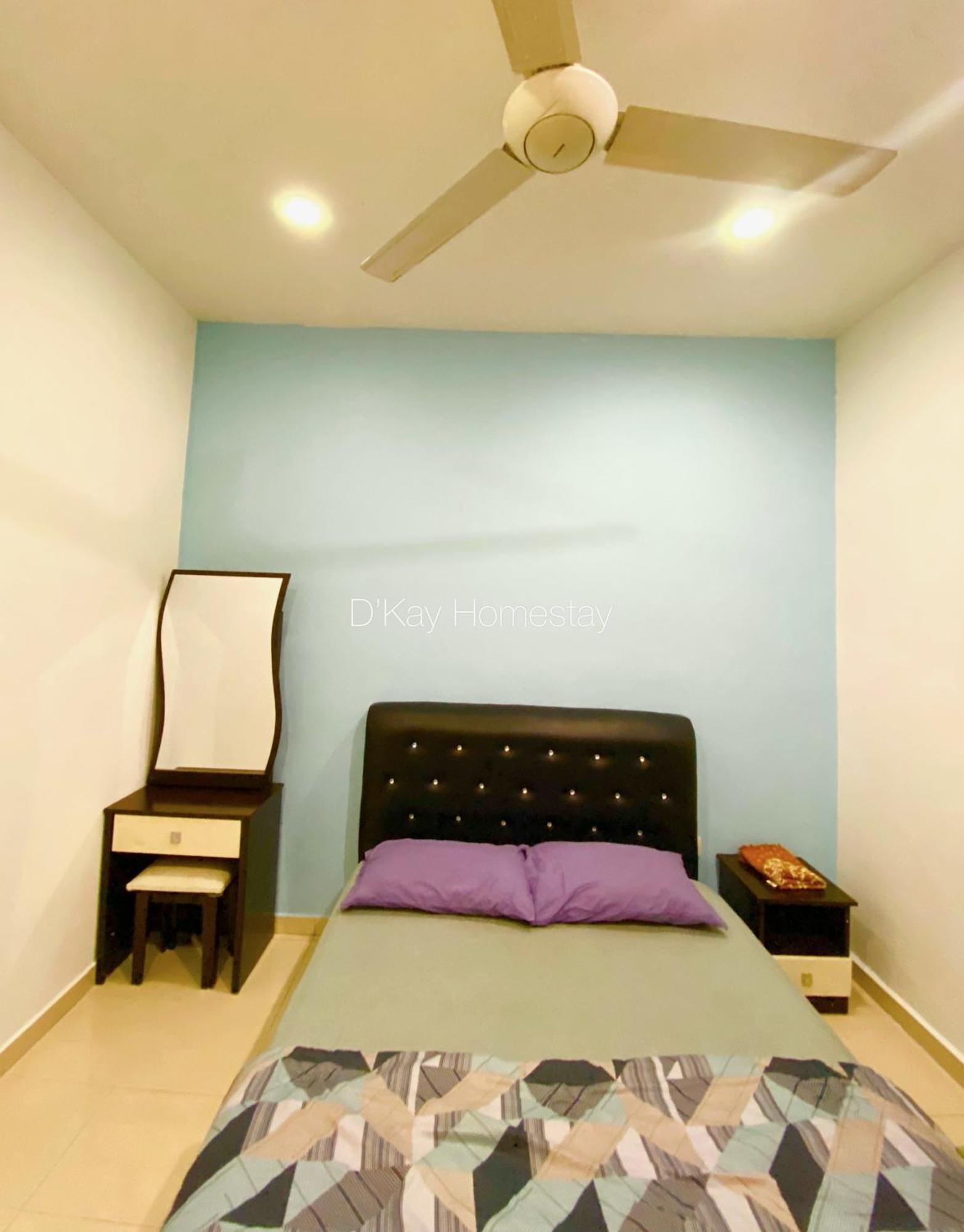 4 Bedrooms Homestay, Fully Aircond In Sendayan By D'Kay Homes I 10-15 Pax Seremban Ngoại thất bức ảnh